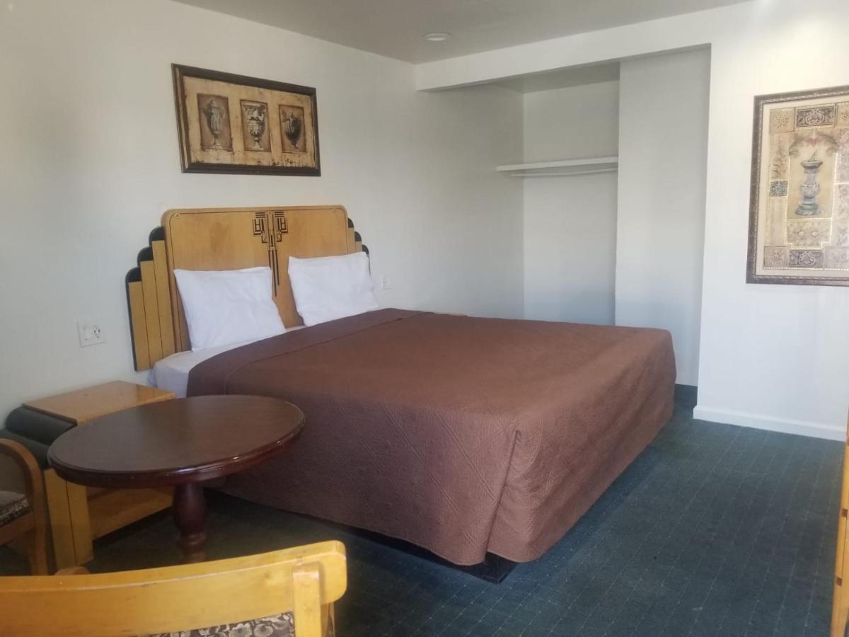 Palm Motel - Los Angeles — Photos 3